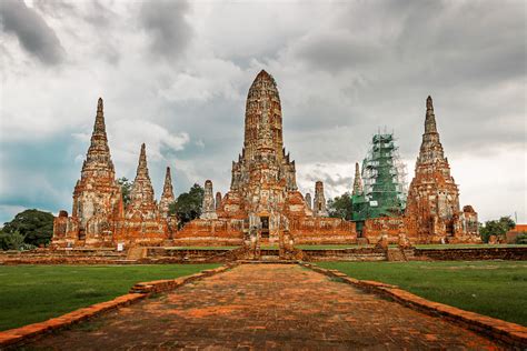 The Fall of Sukhothai: A Turning Point in Siamese History and Rise of the Ayutthaya Kingdom